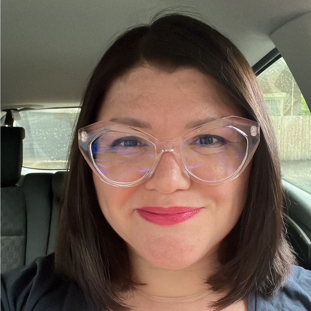 Meet your Posher, Becca